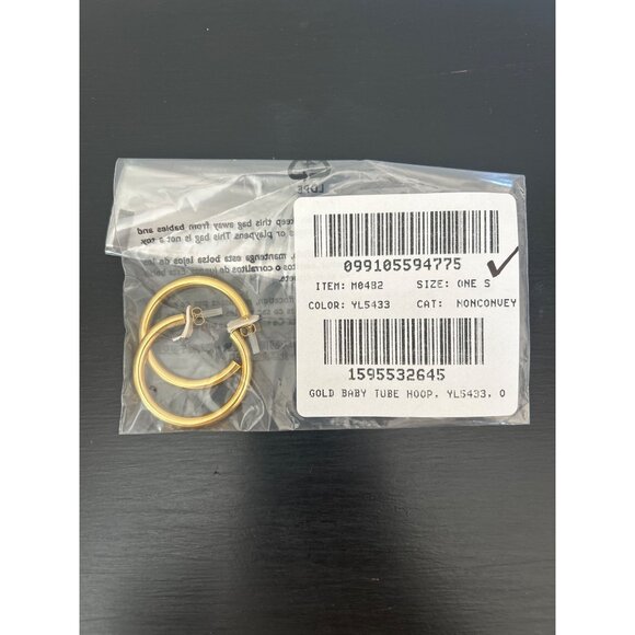 Mini tube hoop earrings in matte gold M0482 - Picture 3 of 4